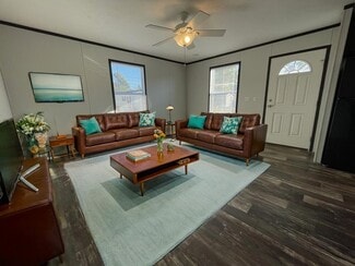 15978 Villaire Ave, Clinton Township, MI 48038