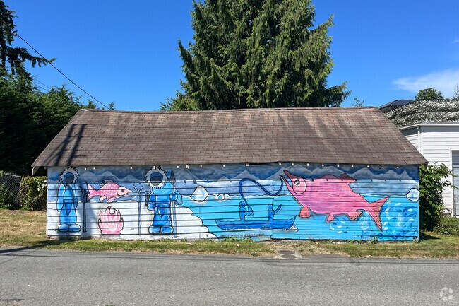 Vibrant mural in Delta neighborhood in Everett.