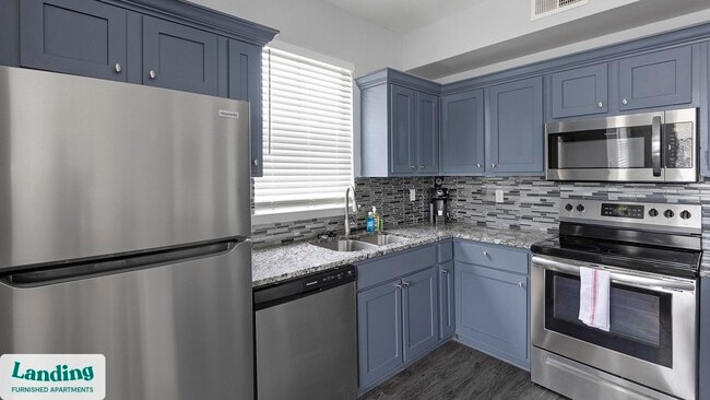 533 Fossil Creek Blvd unit 1214, Haltom City, TX 76137 - photo 3