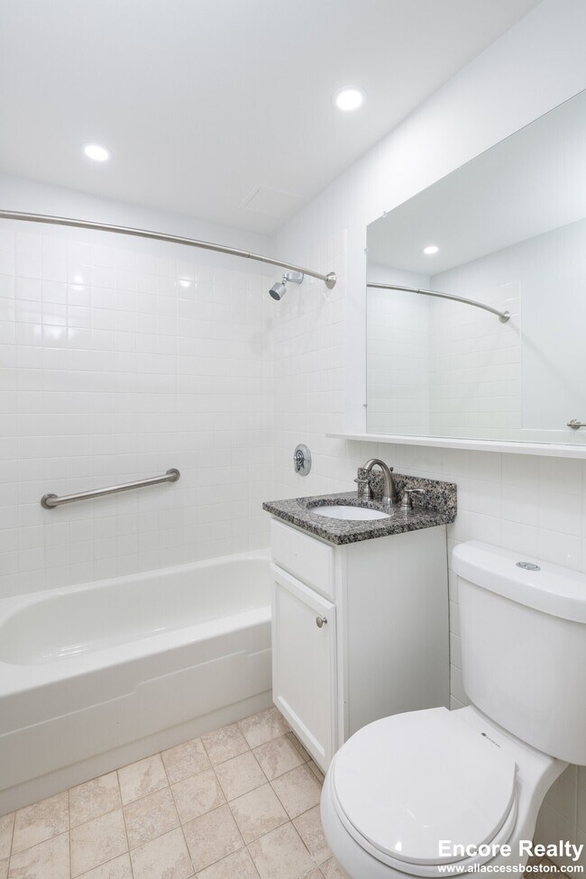 1410 Columbia Rd unit 711M, South Boston, MA 02127 - photo 2