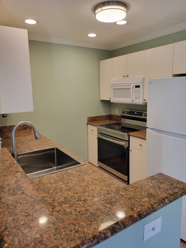 160 Keonekai Rd, Kihei, HI 96753 - photo 2