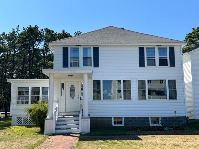 72 Oceanside Dr, Saco, ME 04072 - photo 2