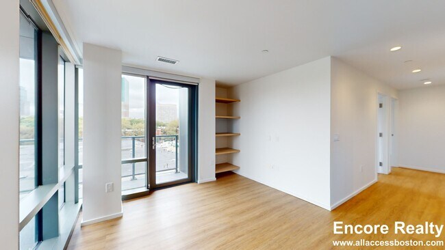 345 Harrison Ave unit 565, Boston, MA 02118 - photo 3