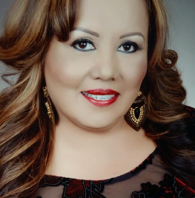 LUCY HERRERA