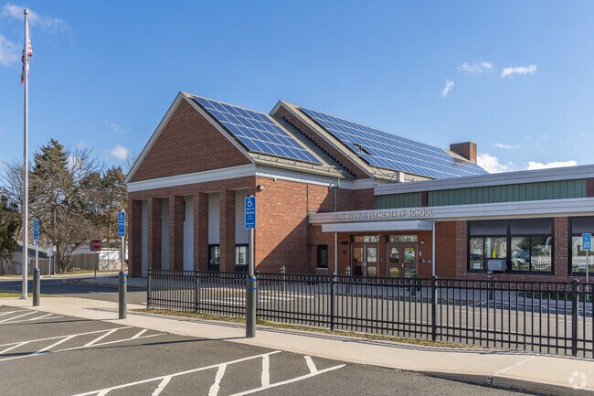 Find the great academics of Park Avenue school in Danbury.