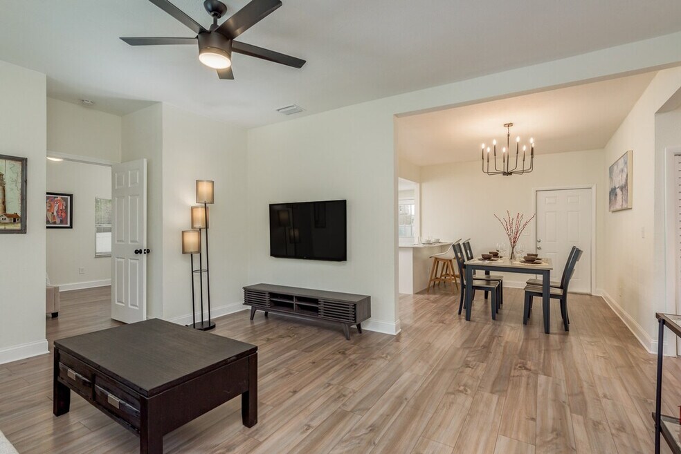 206 W Warren Ave unit ID1053150P, Tampa, FL 33602 - photo 1