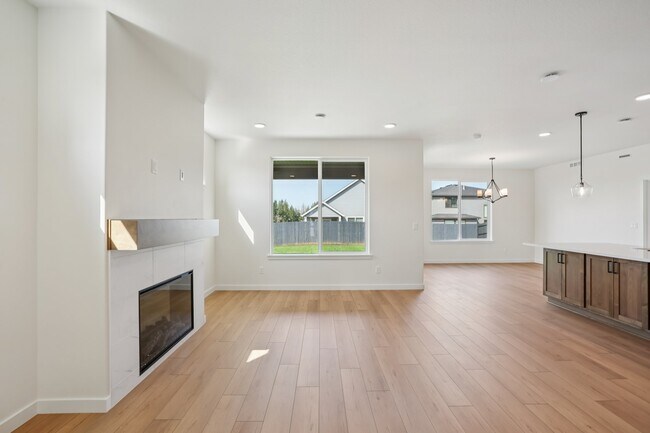 1101 N 44th Place, Ridgefield, WA 98642 - photo 7