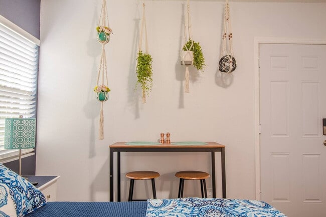 2014 Newman St unit ID1094203P, Orlando, FL 32803 - photo 3