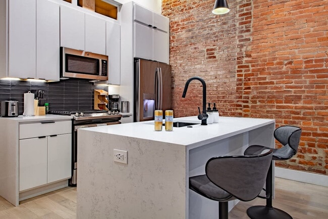 1022 Pennsylvania Ave SE unit ID1037732P, Washington, DC 20003 - photo 7