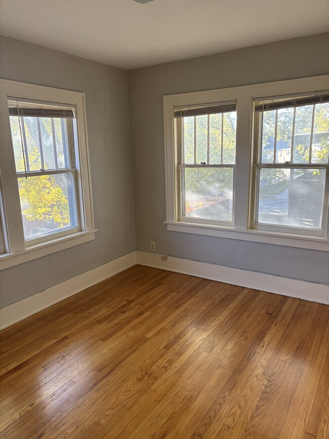 613 N 36th St, Omaha, NE 68131 - photo 2