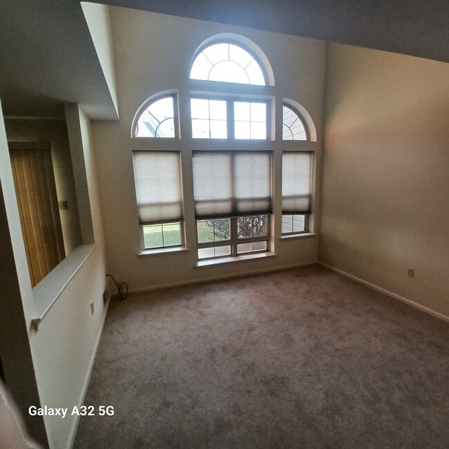 113 Glennbrook Ct, Chalfont, PA 18914 - photo 6