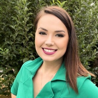 Julia COATES