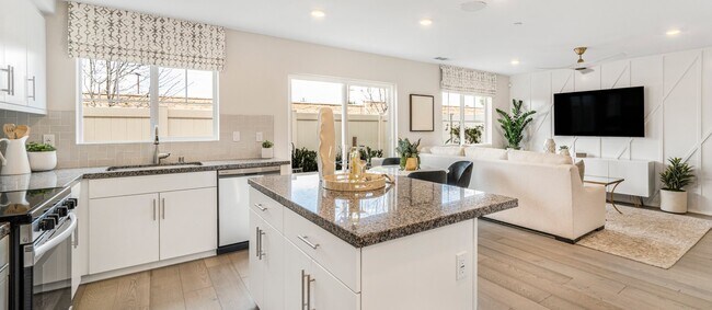 19252 Monticello Grove Way unit 36035581, Highgrove, CA 92507 - photo 3