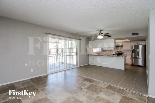 2331 E Alameda Dr, Tempe, AZ 85282 - photo 5