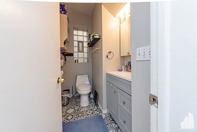 2117 N Winchester Ave unit 2F, Chicago, IL 60614 - photo 5