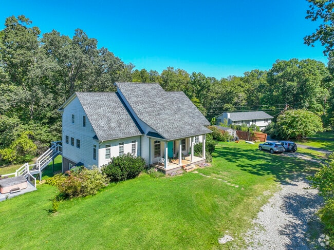 Raised ranches are one of the most common home styles in Cismont.