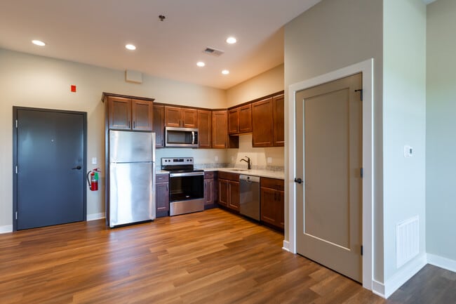 AGORA - 1 BD | 1 BA - KITCHEN