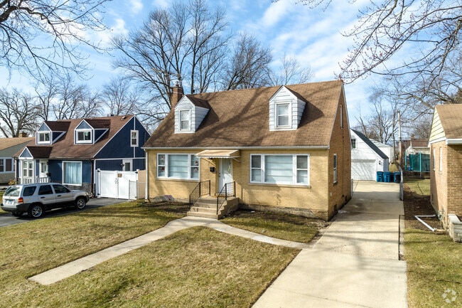 Charming Cape Cod homes with detached garages are common in Addison.