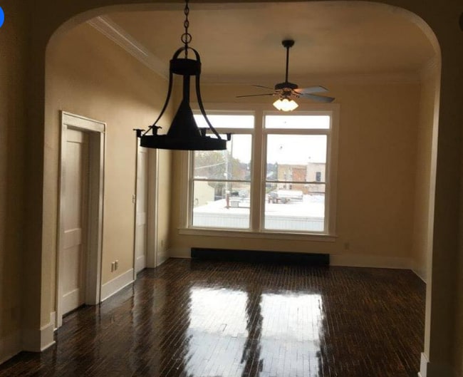 127 S James St unit 1, Ludington, MI 49431 - photo 2