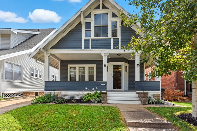 2965 Harris St, Omaha, NE 68105 - photo 2