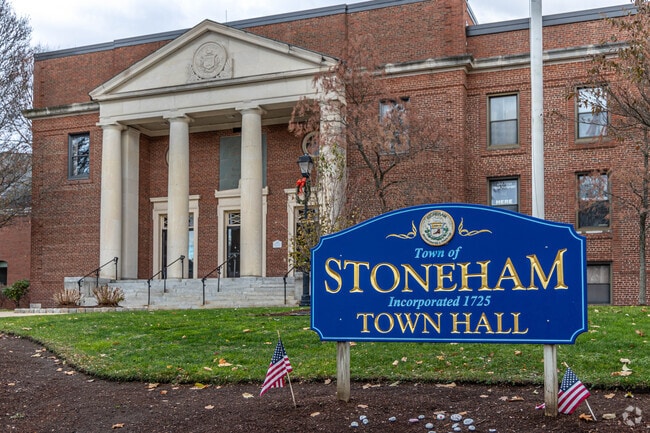 Colonial Park offers amenities for it's residents like the Stoneham Town Hall.