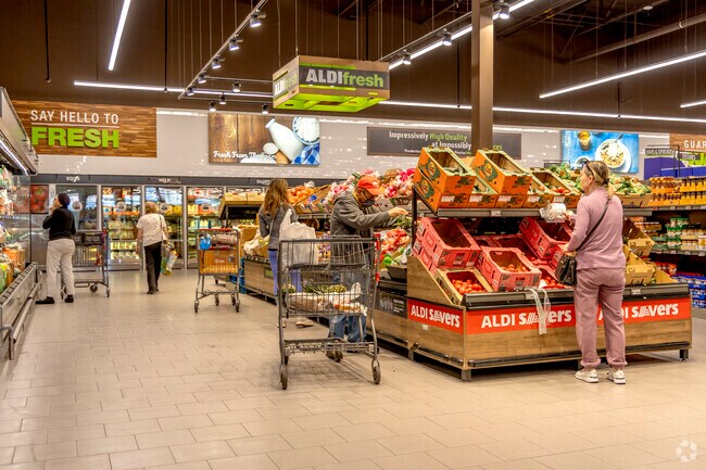 The ALDI is selling a range of grocery items in Vineyard.