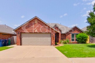 11733 SW 17th St, Yukon, OK 73099