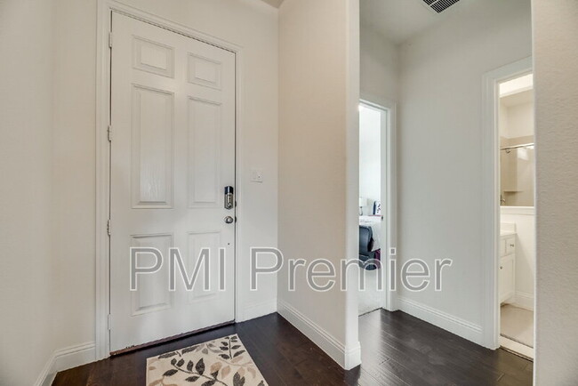 15404 Pioneer Bluff Trail, Roanoke, TX 76262 - photo 3