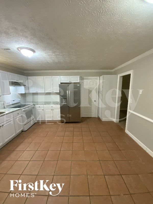 5008 Springtree Ct, Lithonia, GA 30038 - photo 6