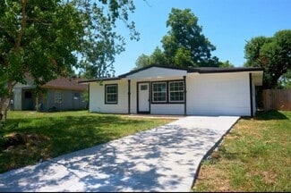 4934 Burma Rd, Houston, TX 77033