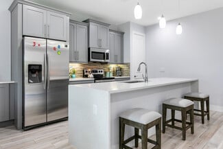 3211 Santa Catalina Plaza, Greenacres, FL 33467