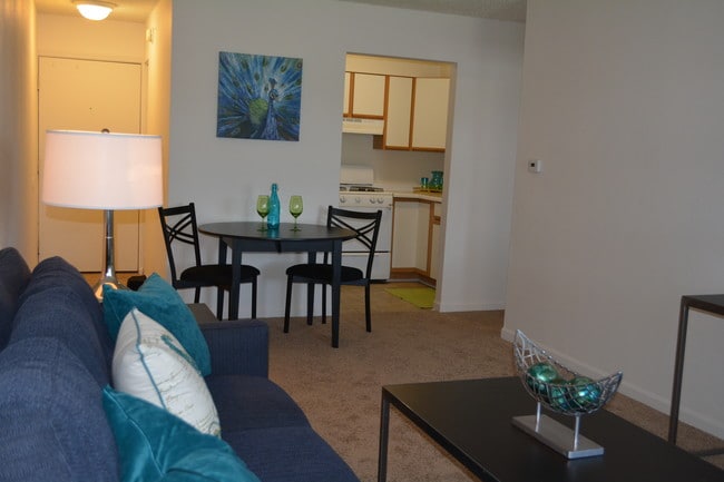 Aurora Heights, Aurora, IL 60505 - photo 5