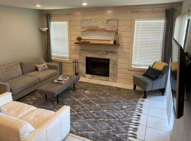 604 Highcrest Dr unit The Hideaway, Granite Shoals, TX 78654 - photo 5