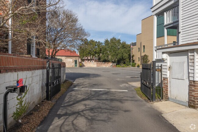 First Baptist School in Charleston has pick up and drop off areas.
