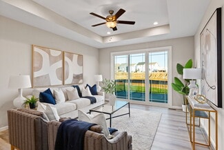 708 Barnwood Hill Dr, Wentzville, MO 63385