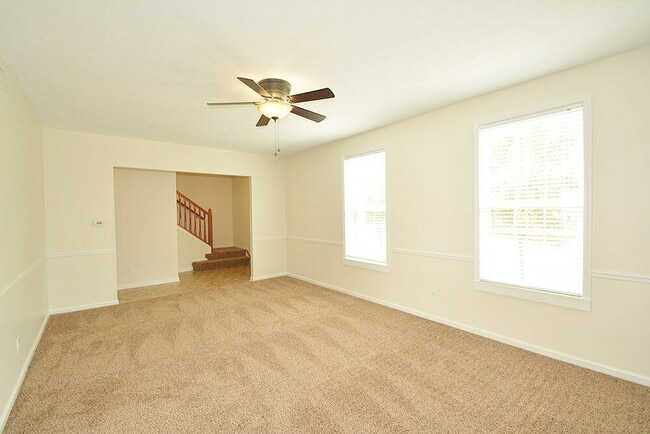 13172 S Elster Way, Fishers, IN 46037 - photo 3