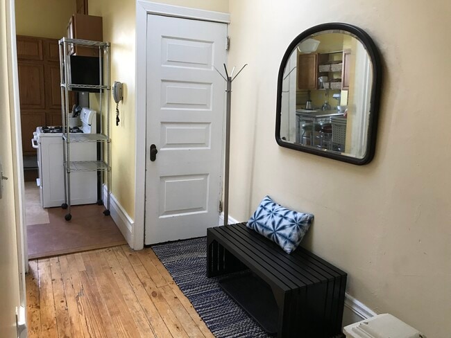 3284 Dawson St unit Apartment 2, Pittsburgh, PA 15213 - photo 4