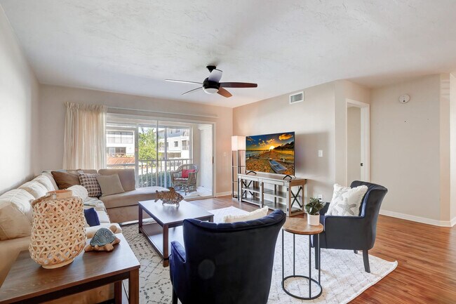 1501 Chesapeake Ave unit FL1-ID1296211P, Naples, FL 34102 - photo 3