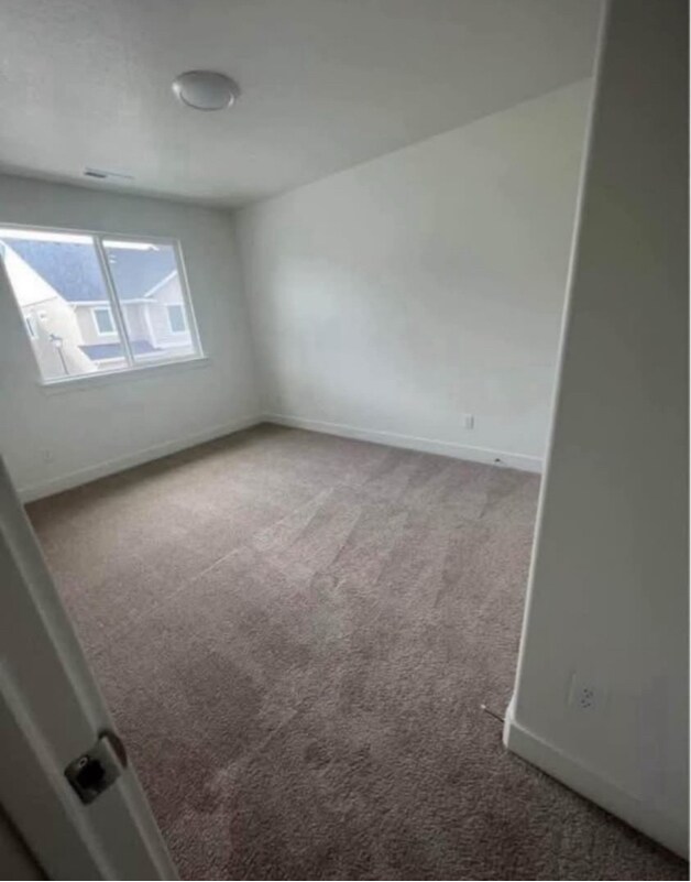 4198 W 2010 N, Eagle Mountain, UT 84043