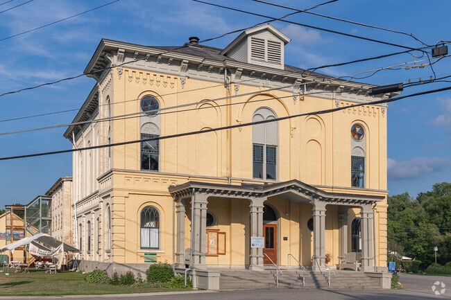 The Historic Salem Courthouse is also a Community Center for the neighborhood.