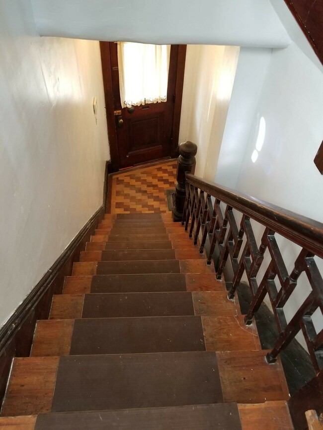 48 South St, Waltham, MA 02453