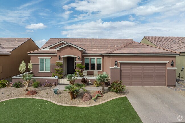 Mesquite mainly has one- and two-story Spanish Revival homes from the early 2000s.