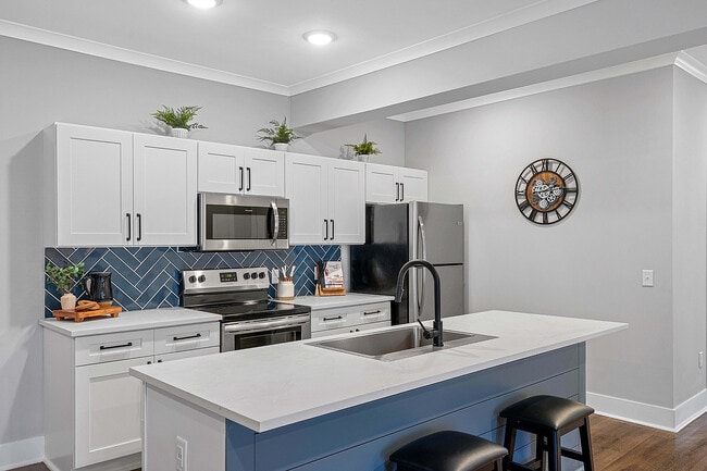 Pointe Grand on Main, Jacksonville, FL 32218 - photo 2