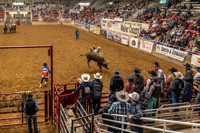 Join the Winter Series Rodeo for an evening of fun at the Golden Spike Event Center.