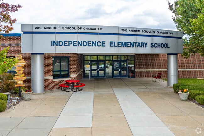 Independence Elementary School helps nurture young minds with excellence in Weldon Spring.