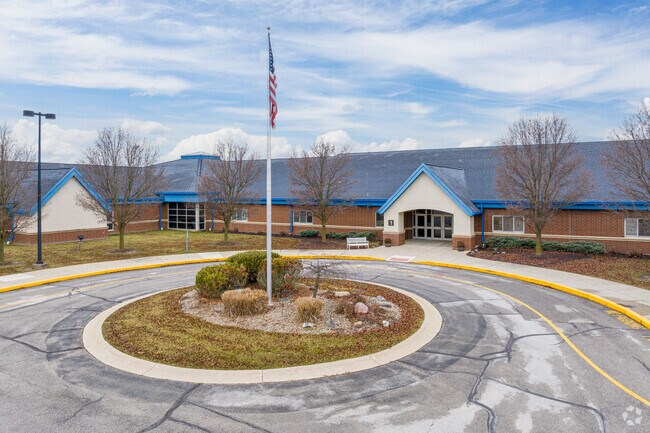 Lafayette Meadows Elementary School has 664 students.