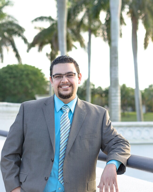 Agent Photo