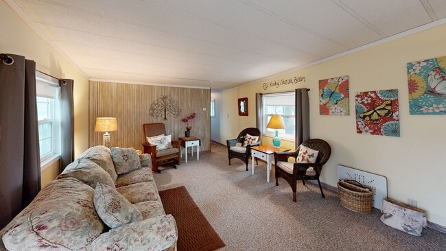 276 Center Point Dr, Montezuma, IA 50171 - photo 2