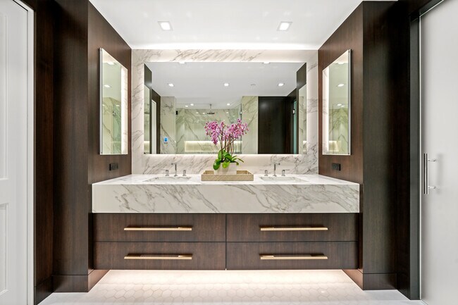 Ritz-Carlton Residences Tower 2 unit PH3, Boston, MA 02111 - photo 7