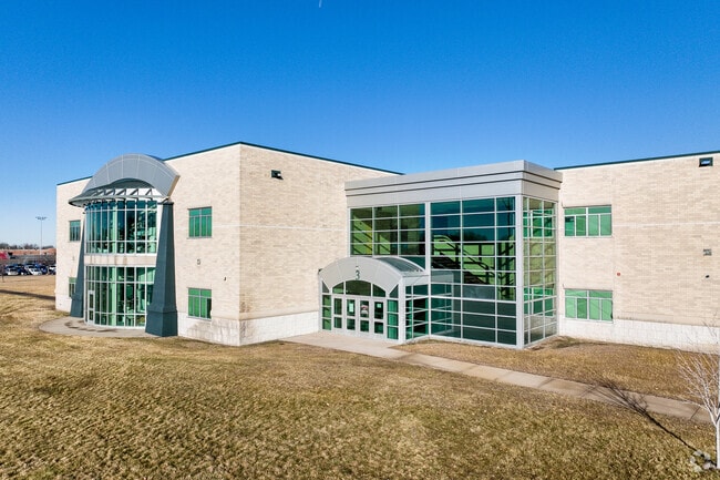 The student-teacher ratio at Monticello Senior High School is 20 to 1.